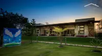 บ้านเพื่อน โฮเทล&พลูวิลล่า