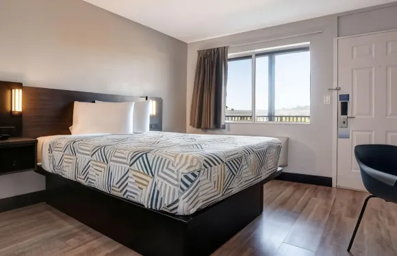 加利福尼亞阿克塔 - 洪堡理工州立大學 6 號汽車旅館