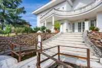 Villa Daniela Fair - Parking
