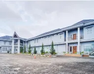 Esther Hotel Hotel dekat Bandara Silangit