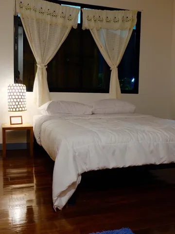 รูปภาพของค่ำนี้ที่อุทัย