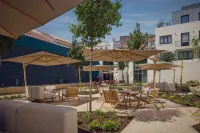 DUO Hotel Lisbon, Curio Collection by Hilton Hotels in Lisbon