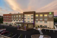 Holiday Inn Express & Suites Roanoke – Civic Center Các khách sạn ở Roanoke