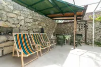 Garden Apartment Hotel - Apartments