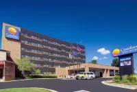 Comfort Inn & Suites Madison - Airport