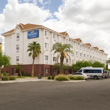 Microtel Inn & Suites by Wyndham Ciudad Juarez/US Consulate