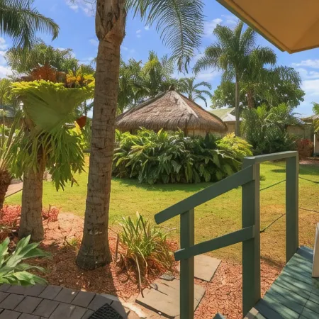Maroochy River Bungalows Отели в г. Диддиллиба