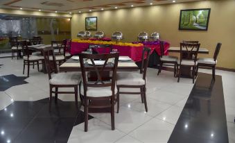 Aleena Hotel