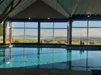 Alto Calafate Hotel - Pools