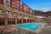 Bear Creek Mountain Resort - Pools