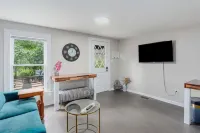 2-bedroom, 1-bathroom apartment