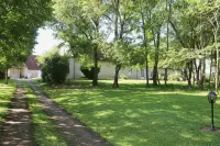 Domaine de la Touche Hotels in Cluis