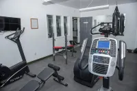 Quality Inn Carlin - Gym