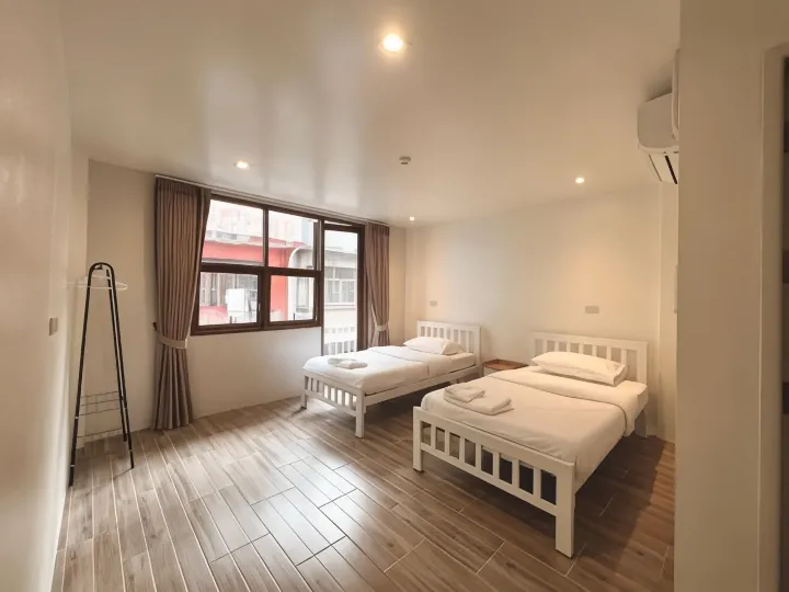 Krung Tone Hostel