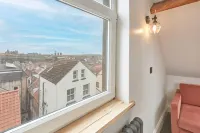 Host & Stay | The Loft @ Skinner St - Homestays