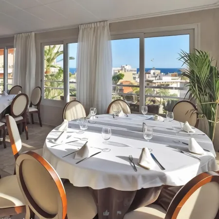 Hotel Alba Seleqtta