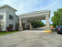 American Inn and Suites Houghton Lake - Wifi