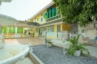 RoomQuest Baan Khun Phra the Iconic Residence Hotels in Pak Kret