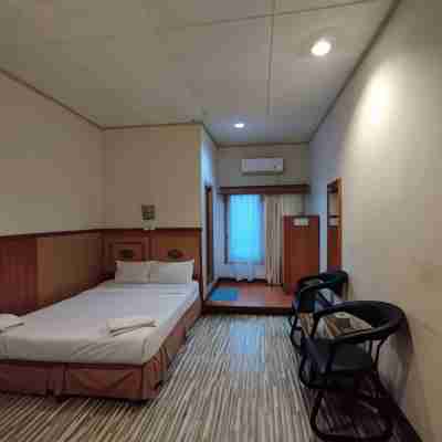 Hotel Bougenville Padang Rooms