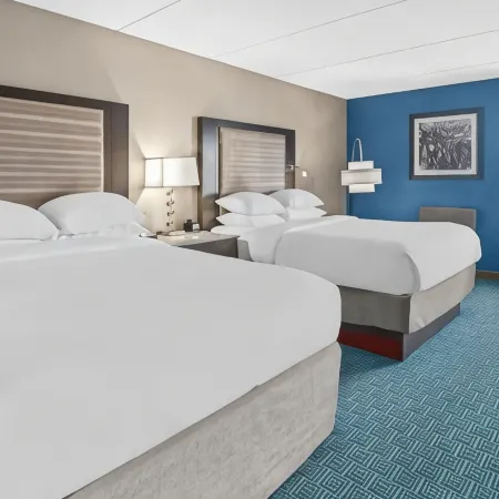 DoubleTree by Hilton Roseville Minneapolis