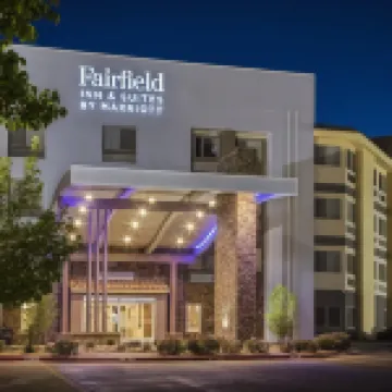 Fairfield Inn & Suites Albuquerque Airport 阿爾伯克基酒店