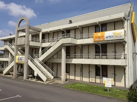 Premiere Classe Brest - Gouesnou AÉROPORT Отели в г. Гипава