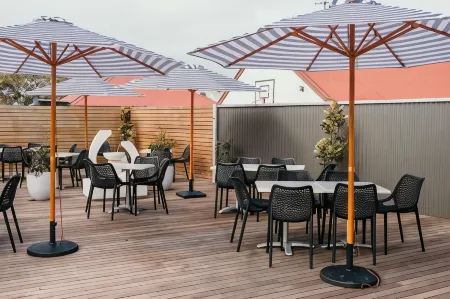 Caledonian Inn - the Stump