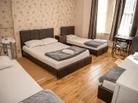 The Crystal Lodge Hotel Hotels in Croydon