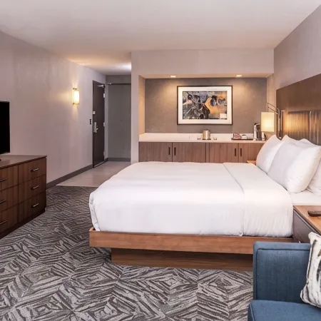 DoubleTree by Hilton Lafayette East