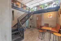 RedDoorz Near Alun-Alun Garut Hotel dekat Basecamp Puncak gunung Sagara via sagara