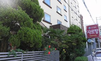 Charmant Hotel