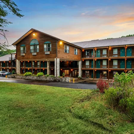 The Ozarker Lodge