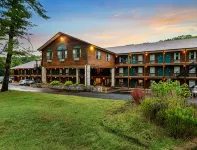 The Ozarker Lodge Hotels in Branson Township