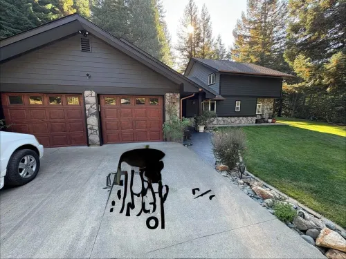 Chalet in the Majestic Redwoods 5 mins to Redwood National parks & Smith River.