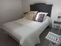 Charming 2-star apartment 200 m from the beach and shops