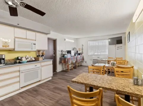 1st Choice Inn of Rawlins