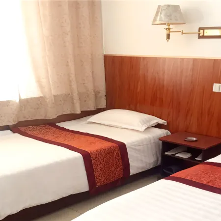 Shihezi Huaxi Hotel