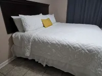 Comfort and Convenience, minutes away from historical French Quarter - Wi-Fi