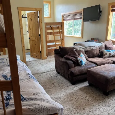 Olympic House A Quiet 5 Star Stay by Tahoe Rim Trail Away from the Summer Crowds