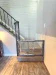 Cozy 2BR - Patio - Pet Friendly - 방갈로