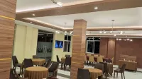 阿布亞宮殿酒店莫亞萊 - 早餐