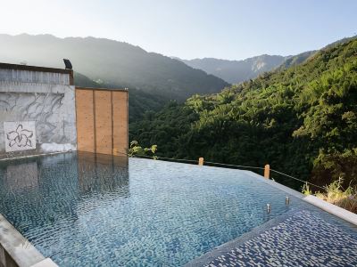Grand Orchid Resort Villa