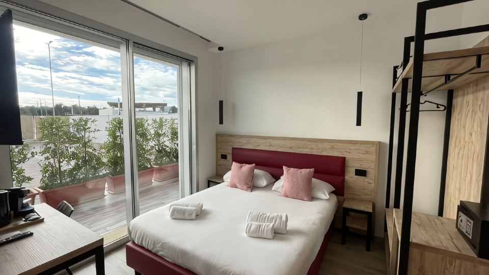 Bari Airport Rooms