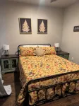 Welcome to Jackson Hole A Charming 1-bedroom house in Historic Mineola. - 3-Star
