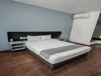 Aló Select Mazatlan - Bãi đậu xe