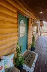Cozy Creekside Cabin - Sleeps 6 - Perfect for campfires & making memories