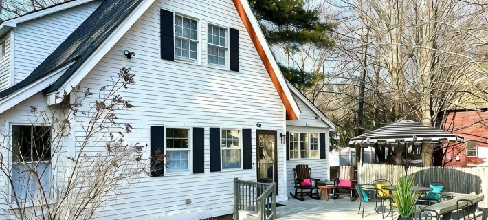 North Conway Adventure Hub! Walk to Shops & Dining. All New! Deck, Grill, Lawn Ξενοδοχεία στην πόλη Conway