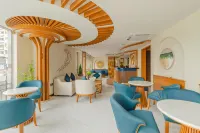 UMET Seaview Hotel with Free Roundtrip Airport Pick up and Drop Off - breakfast