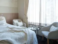 Millennium Mitsui Garden Hotel Tokyo - Ginza Hotel berhampiran Stesen Higashi-ginza