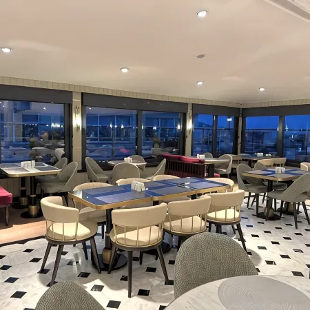 AHC Old City Hotel